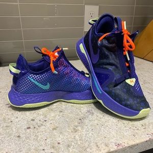 Paul George 4 X Gatorade “GX” Sneaker